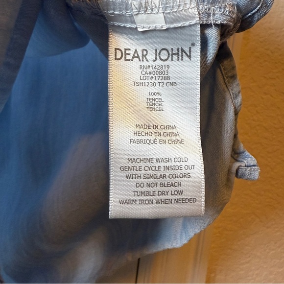 Dear John Stephany Short Sleeve Button-Down Shirt, Small - Picture 5 of 8